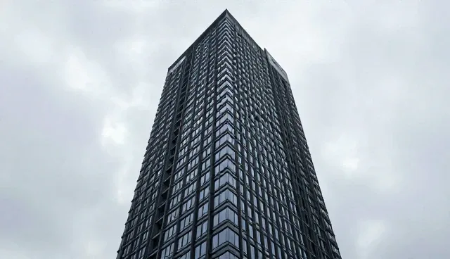 直播运营中平面设计如何选择合适工具?